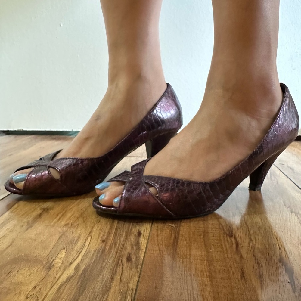 Mossimo Purple Snake Print Heels